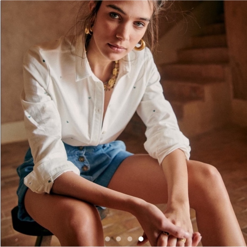 Sézane Pierro Blue Sage Hearts Embroidered on White Button-Up Women Blouse FR 34